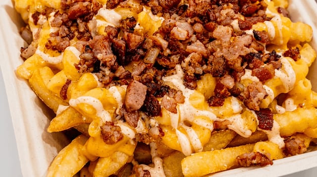 Mac N Bacon Fries.
